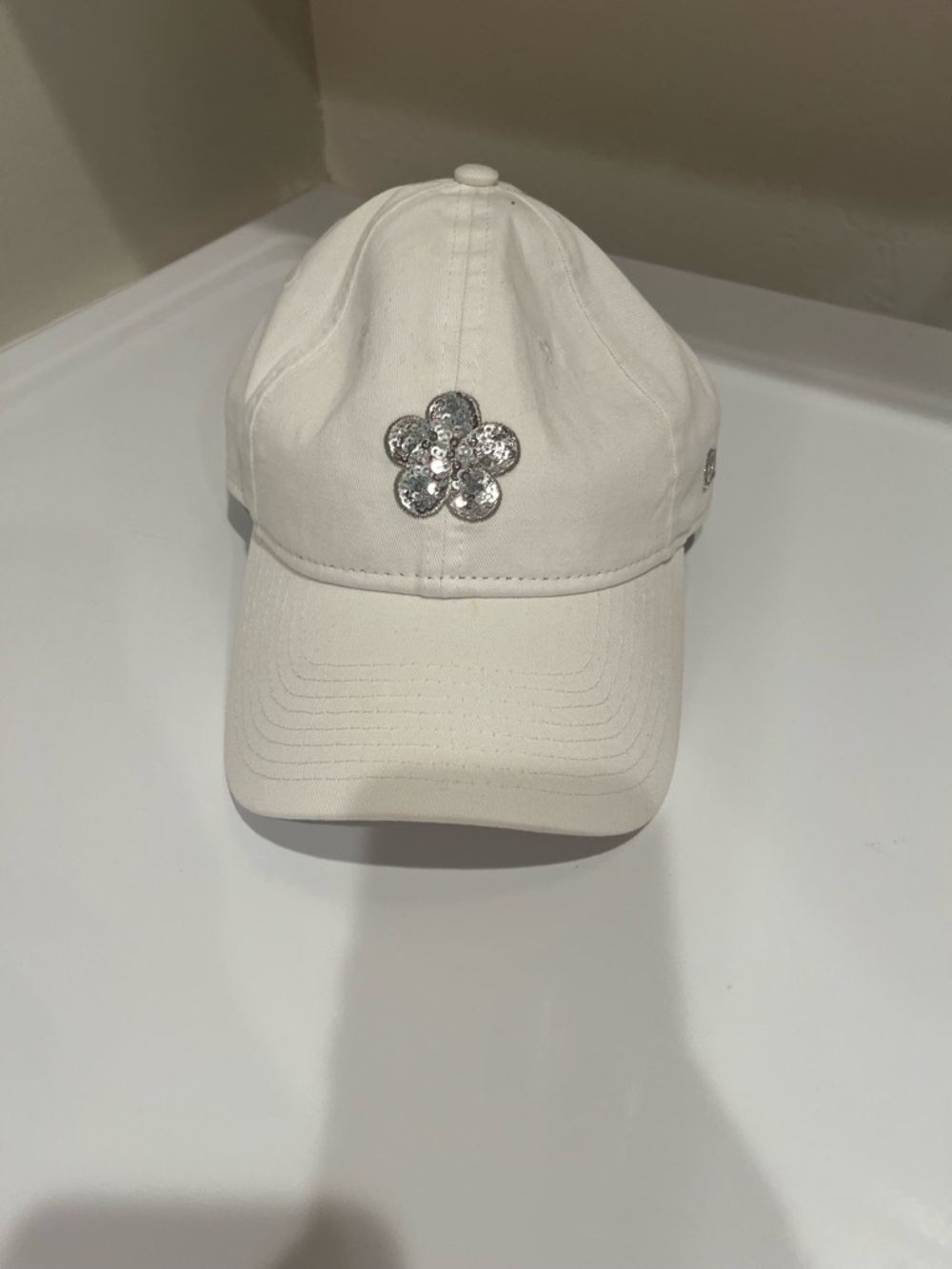 New Era White and Gray 9TWENTY Golf Cap